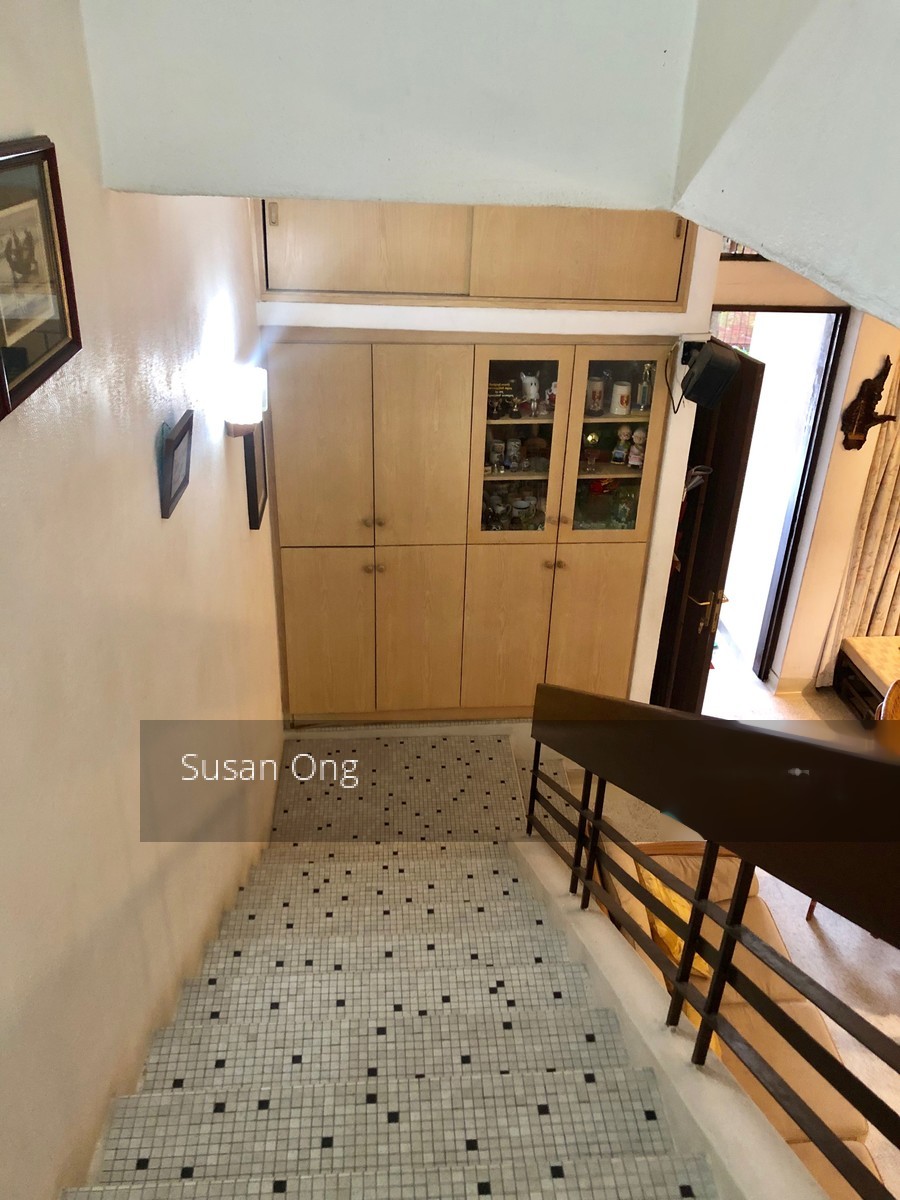 Mayflower Gardens (D20), Terrace #192945362